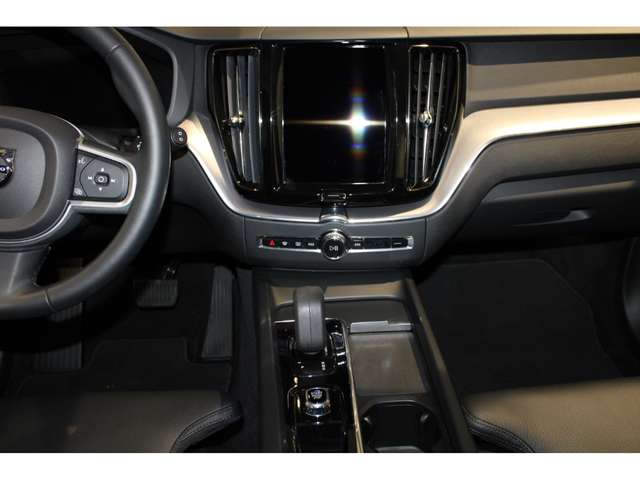 Volvo  ''Momentum Pro'' AWD B4 Rückfahrkamera Sitzheizung