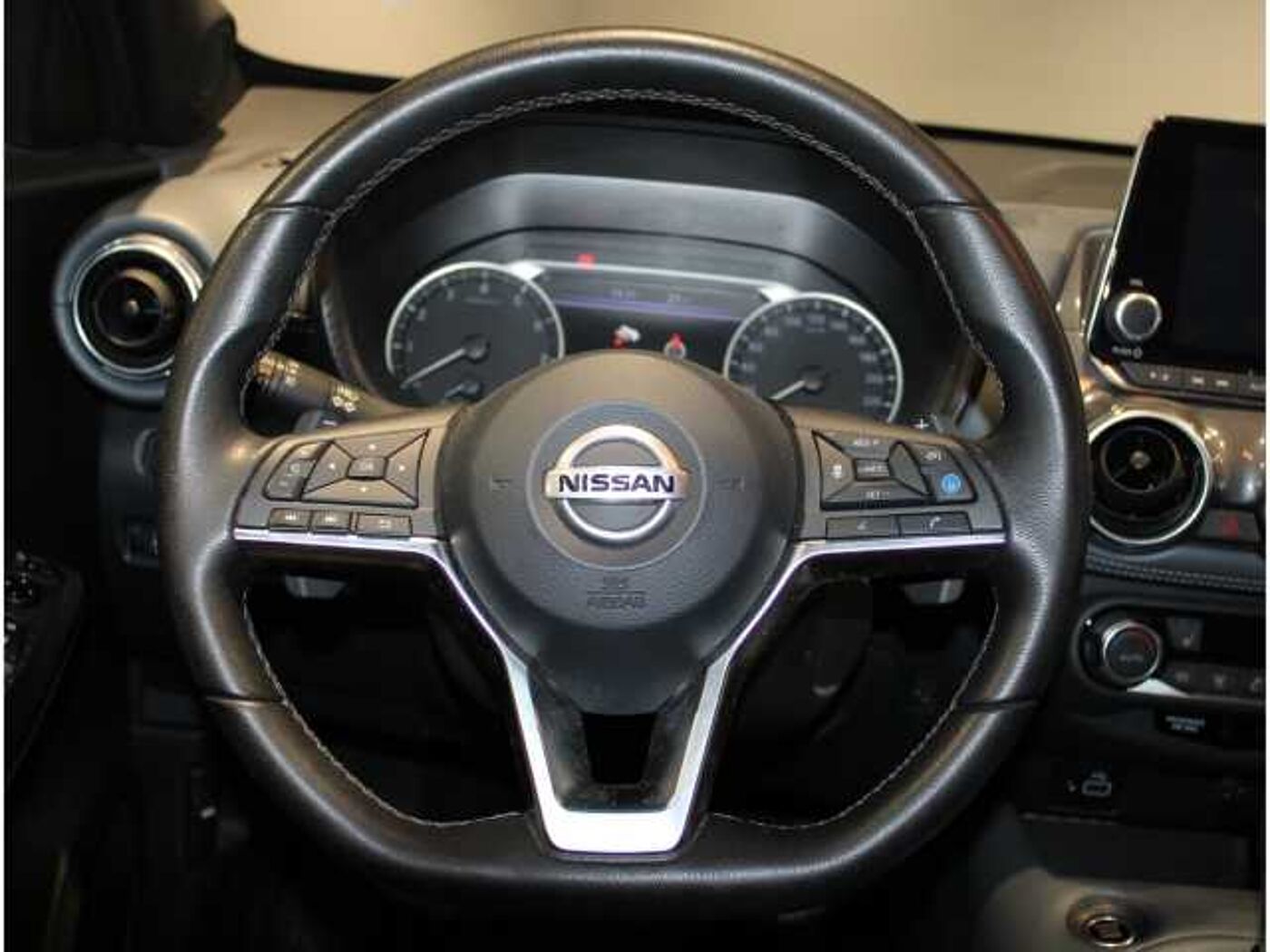 Nissan  1.0 ''N-Design'' DIG-T Rückfahrkamera Sitzheizung Klimaautomatik