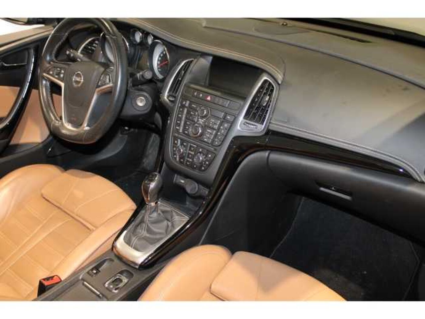 Opel  1.4 Turbo ''Innovation'' Xenon Navi Parksensoren Sitzheizung