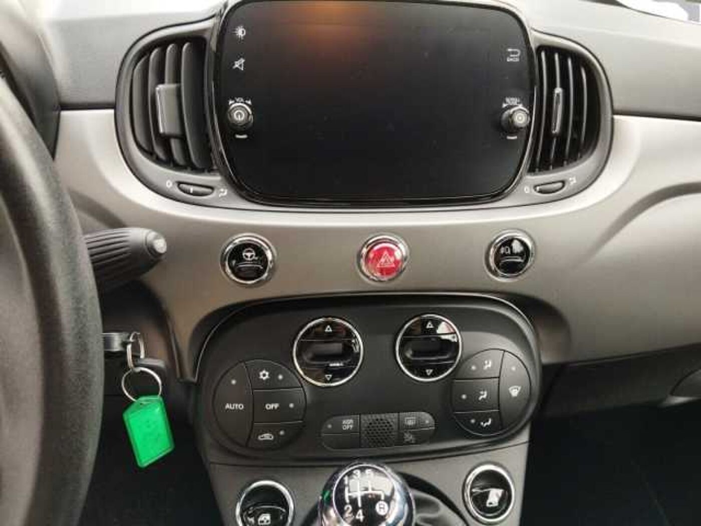 Fiat  1.2 ''Lounge'' Navi Parksensoren Klimaautomatik Bluetooth