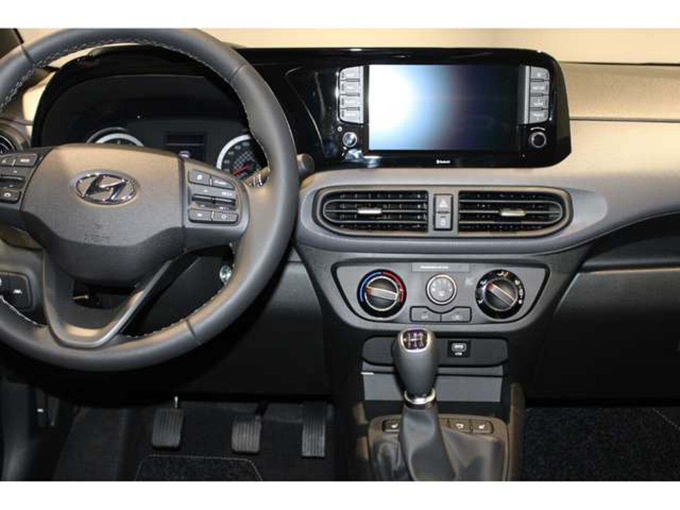 Hyundai  1.0 ''Connect & Go'' Rückfahrkamera Navi Sitzheizu