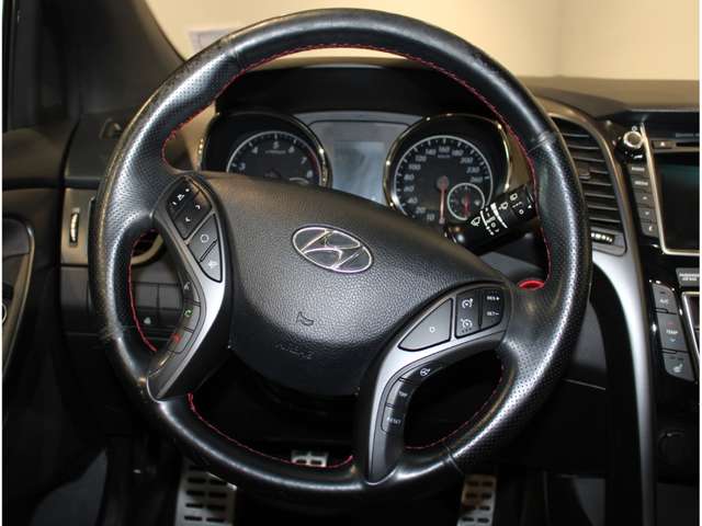 Hyundai  1.6 T-GDi Rückfahrkamera Xenon Sitzheizung Klimaau