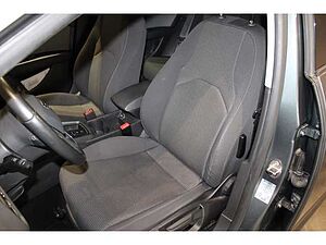 SEAT  ST 1.4 TSi ''Style'' Navi Parksensoren Sitzheizung Klimaautomatik
