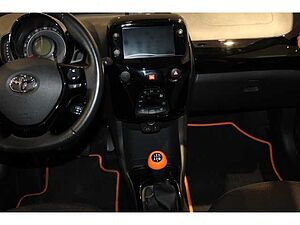 Toyota  1.0 ''x-JBL'' Rückfahrkamera Klima Apple/Android Tempomat